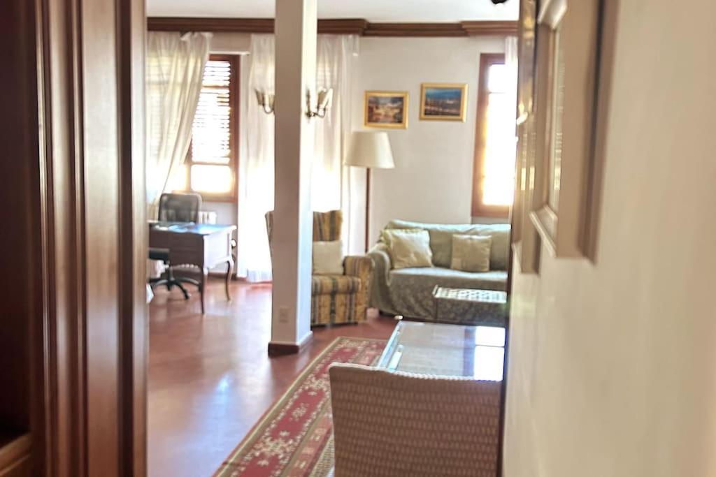 Apartamento Ponte Vecchio View By Florencehospitality Com Florencia